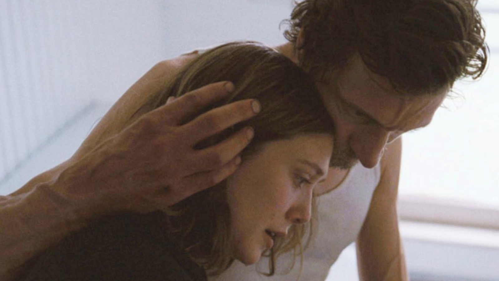 martha_marcy_may_marlene_003