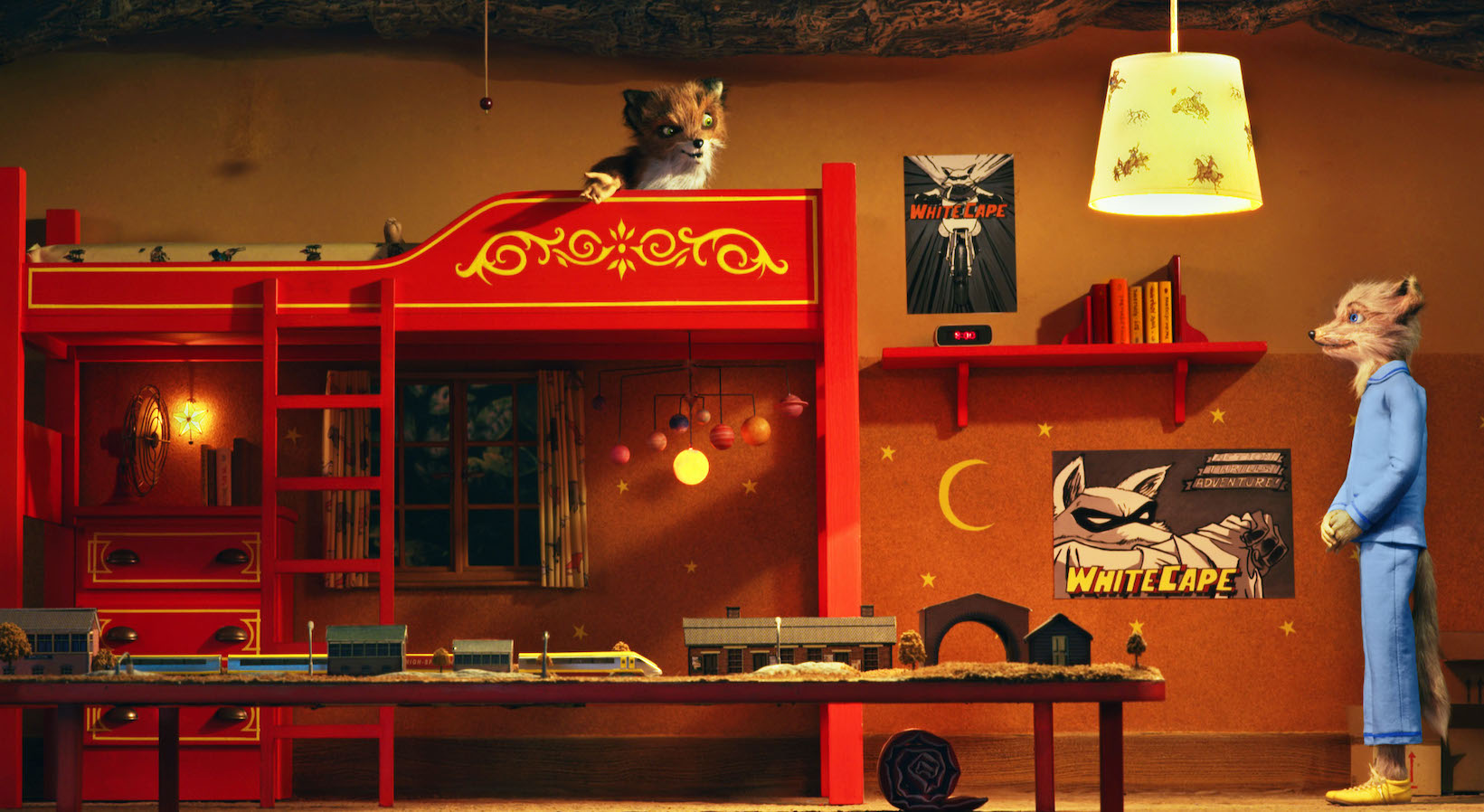 FANTASTIC MR. FOX, 	Kristofferson Silverfox (right, voice: Eric Chase Anderson), 2009. TM and Copyright ©Fox Searchlight. All rights reserved./Courtesy Everett Collection